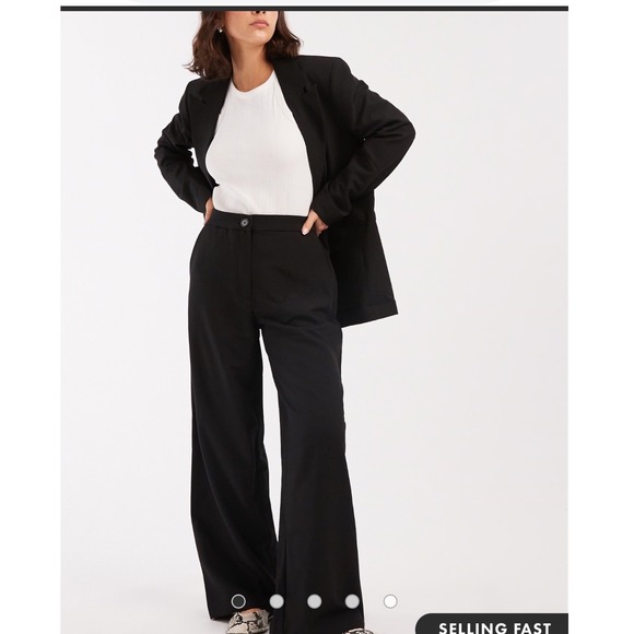 ASOS DESIGN Pants - ASOS DESIGN Petite Black Wide Leg High Waisted Trousers Size US 4 137111422
